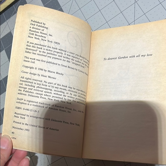 'Circle of Friends' Book - Picture 9 of 9